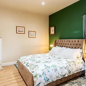 https://beech-tree-lakes-lodges.hotelsin-nottingham.com
